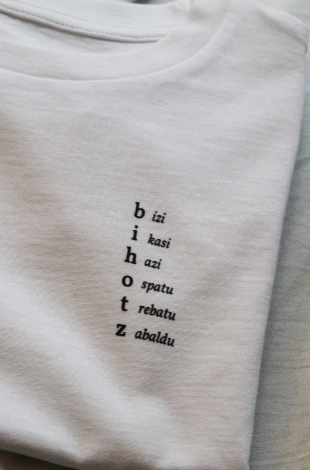 
                  
                    Bihotz Words Unisex T-shirt
                  
                